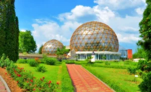 AquAngar - Atractii turistice | Gradina Botanica